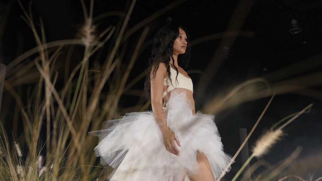 model walking